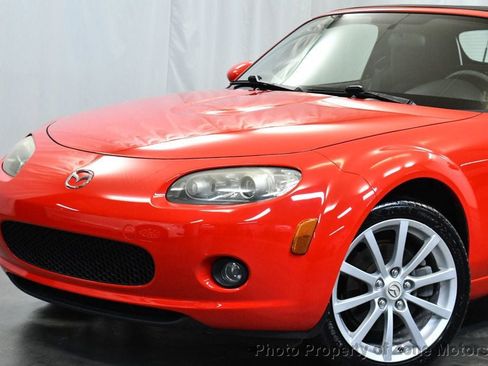 Used 2006 MAZDA MX-5 Miata Sport w/ Suspension Pkg RWD image 2