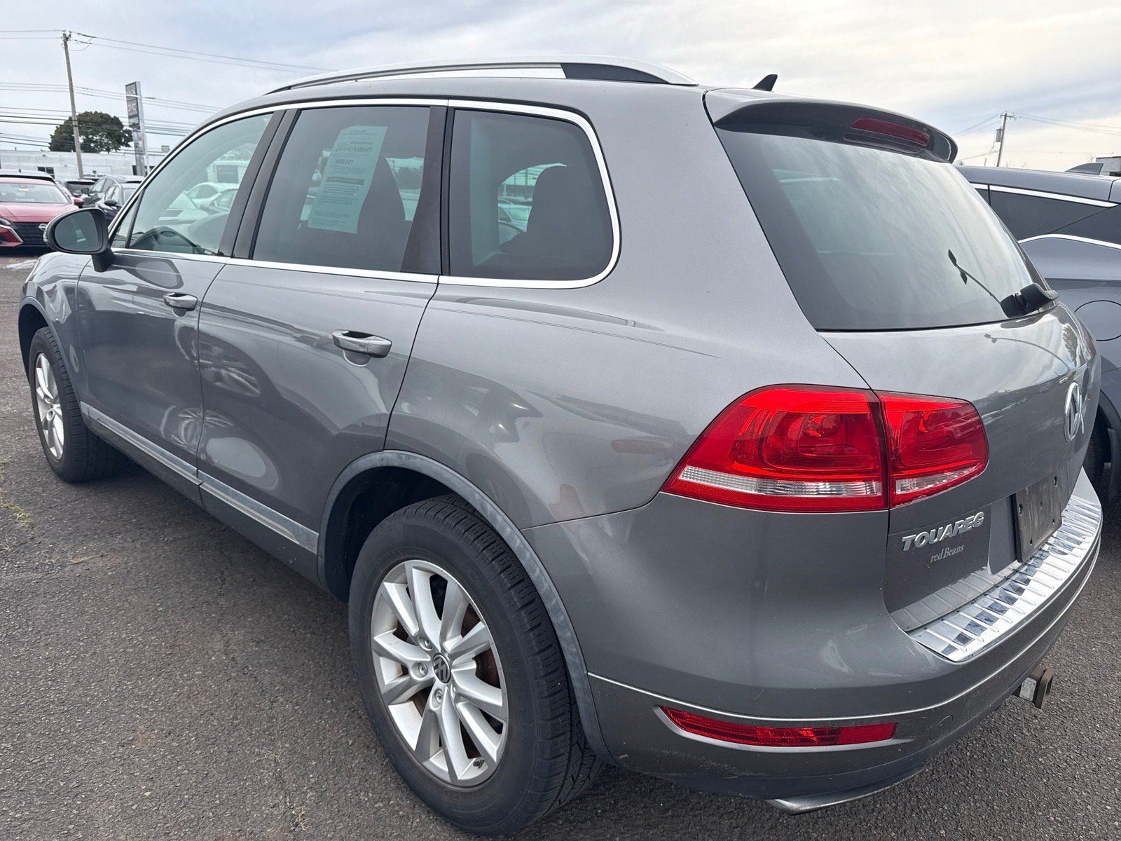 Used 2014 Volkswagen Touareg Sport AWD/4WD image 5