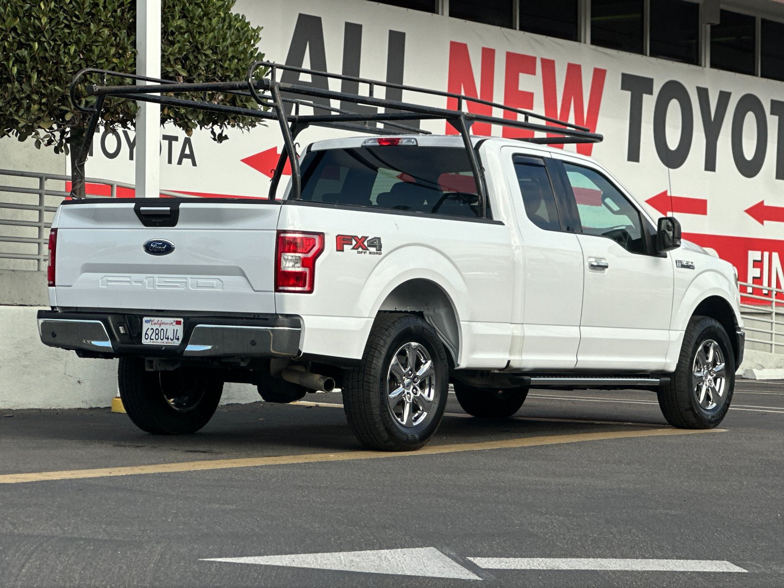Used 2018 Ford F150 XLT w/ Equipment Group 302A Luxury AWD/4WD image 5