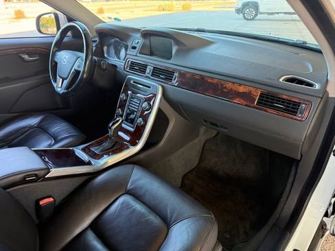 Used 2014 Volvo S80 3.2 image 22