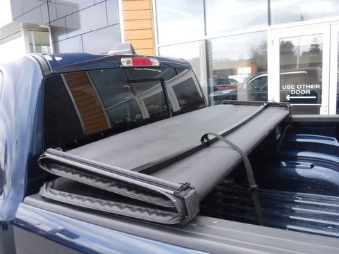 Certified 2022 RAM 1500 Laramie image 18