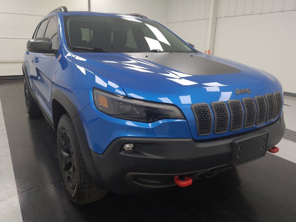 Used 2019 Jeep Cherokee Trailhawk AWD/4WD image 14