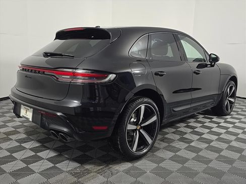 Certified 2026 Porsche Macan AWD/4WD image 7