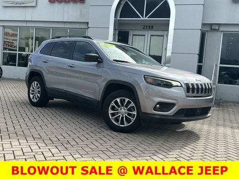 Used 2022 Jeep Cherokee Latitude Lux AWD/4WD image 2