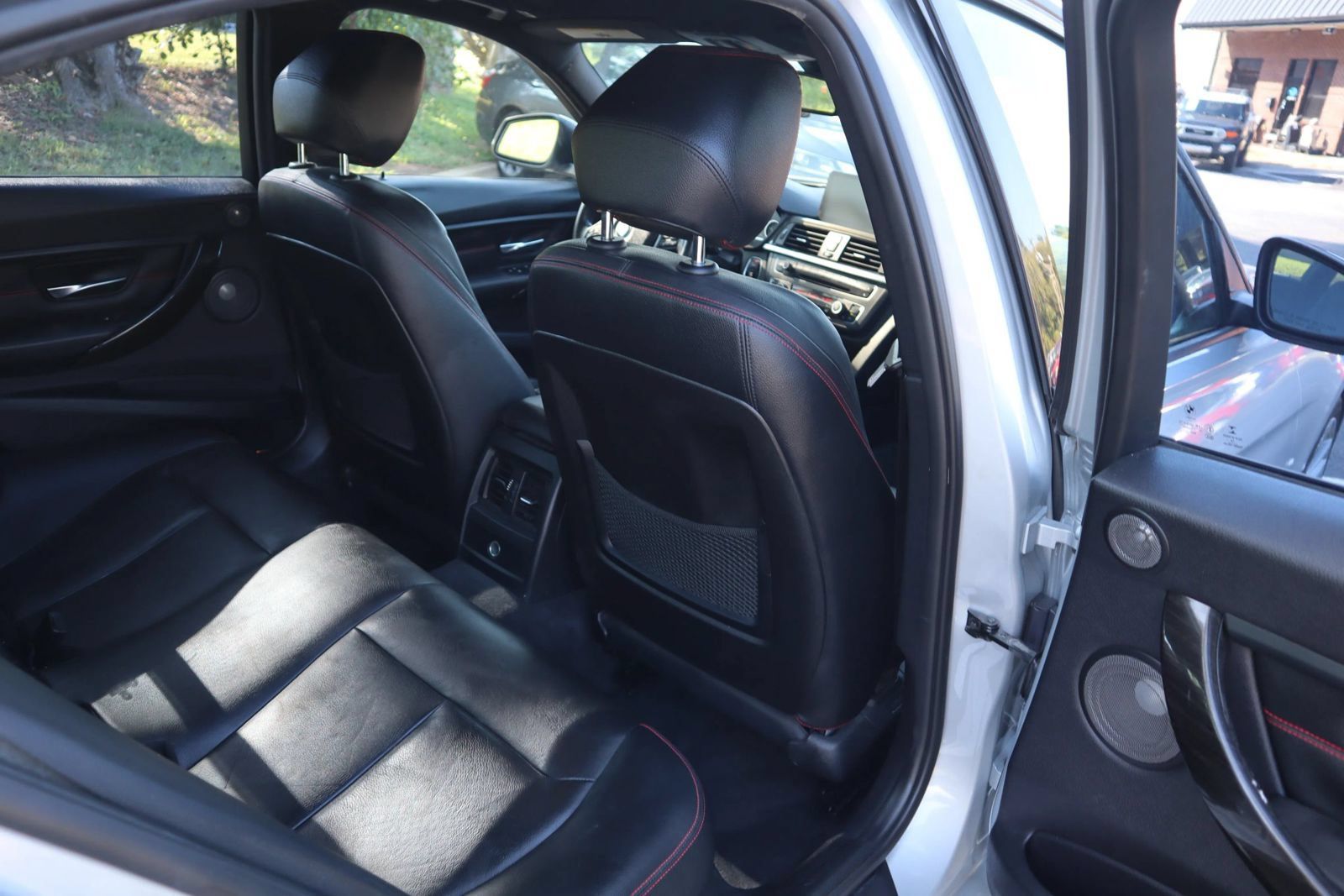 Used 2015 BMW 328i Sedan RWD image 18