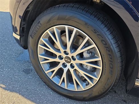 Used 2025 Genesis GV80 2.5T Standard image 10