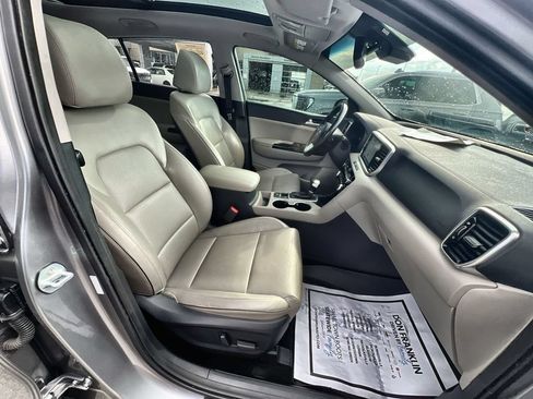 Used 2021 Kia Sportage EX w/ EX Technology Package FWD image 25