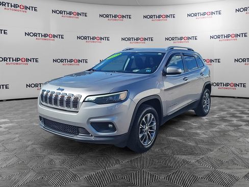 Used 2020 Jeep Cherokee Latitude Plus w/ Cold Weather Group AWD/4WD image 2