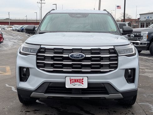 New 2026 Ford Explorer Active w/ Active Comfort Package image 9