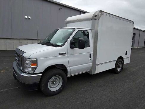 New 2024 Ford E-350 and Econoline 350 Super Duty w/ Power Windows & Locks Group image 4