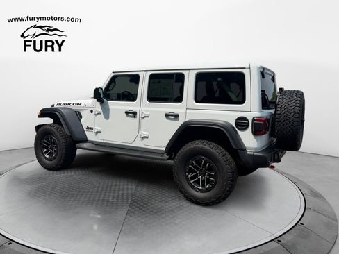 Used 2024 Jeep Wrangler Unlimited Rubicon w/ XTREMEE 35" Tire Package AWD/4WD image 5