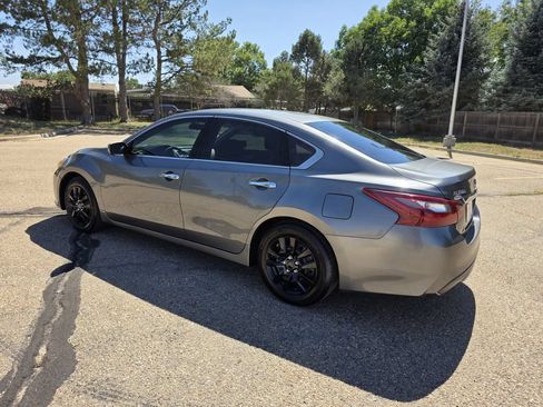 Used 2018 Nissan Altima 2.5 S w/ S Convenience Package FWD image 3