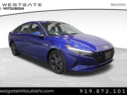 Used 2023 Hyundai Elantra SEL w/ Preferred Accessory Package