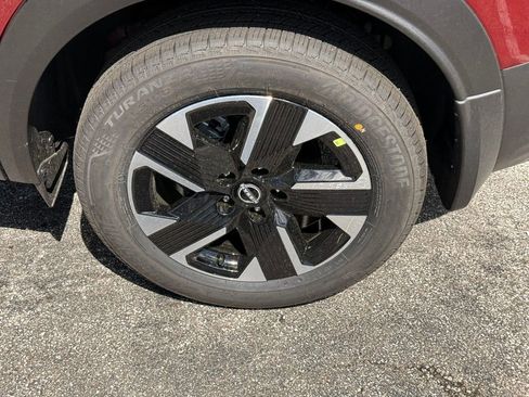 New 2026 Nissan Kicks SV w/ Charging Package AWD/4WD image 13