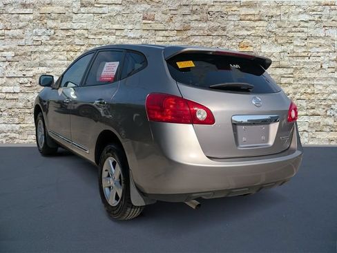 Used 2013 Nissan Rogue S w/ Special Edition Pkg FWD image 4