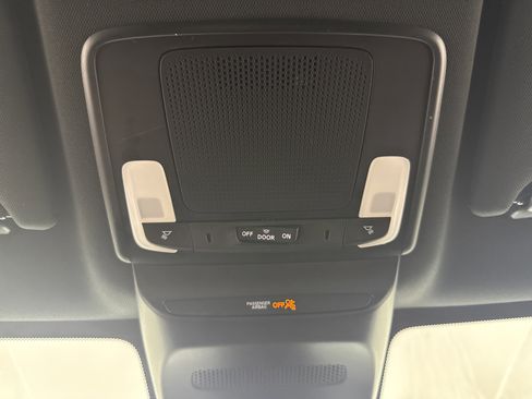 Certified 2023 Honda HR-V Sport image 33