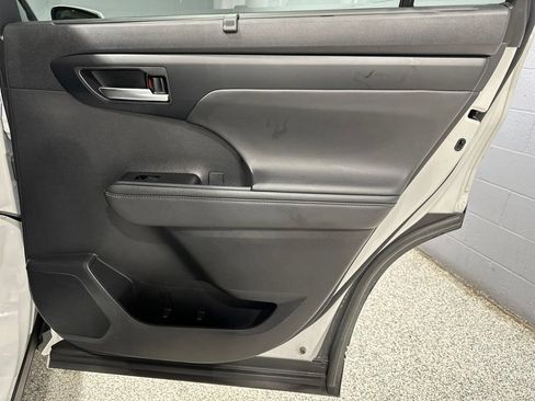 Certified 2026 Toyota Highlander XLE AWD/4WD image 19