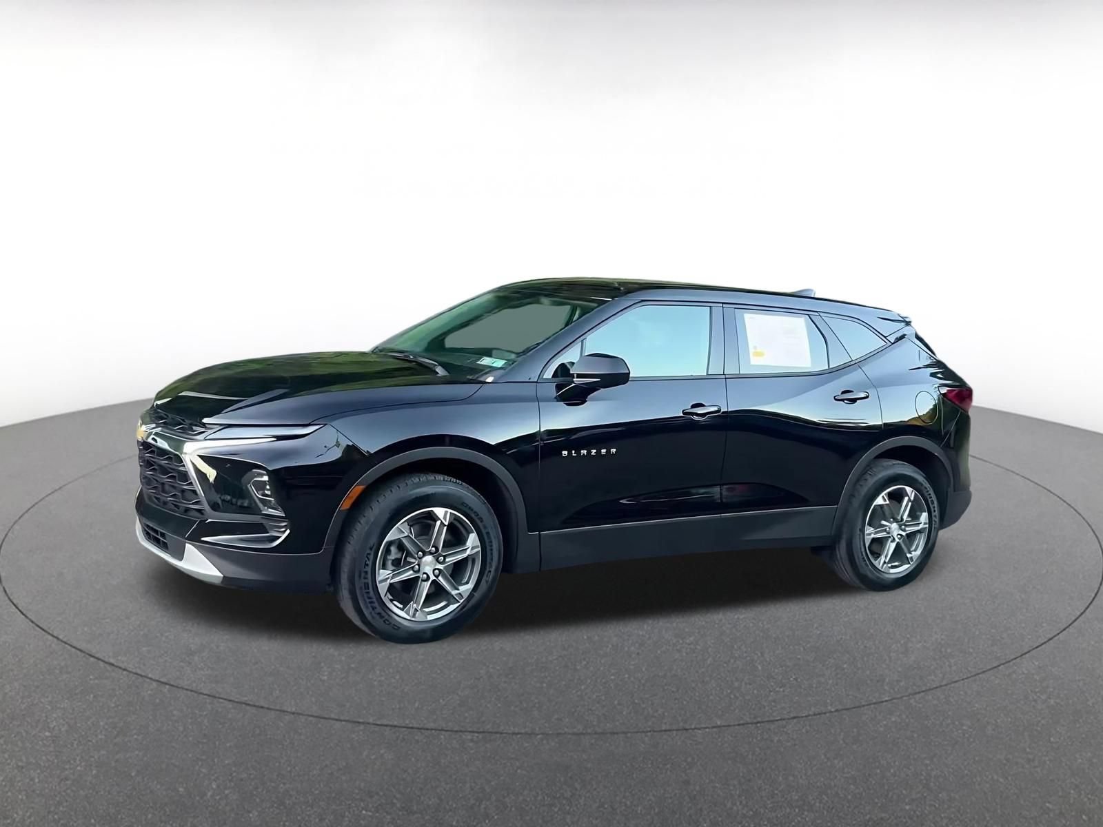 Used 2026 Chevrolet Blazer LT FWD image 7