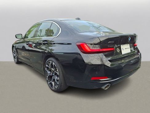 Used 2025 BMW 330i xDrive Sedan w/ Premium Package AWD/4WD image 5