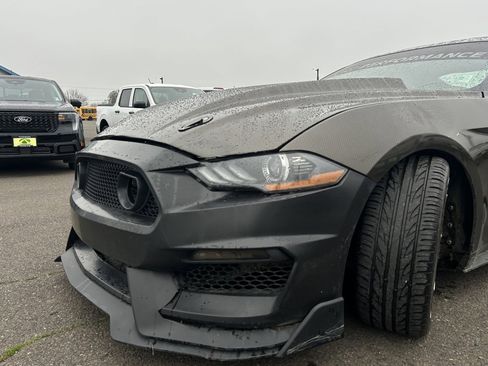 Used 2019 Ford Mustang Coupe image 6