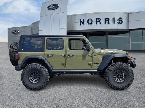 Used 2025 Jeep Wrangler Unlimited Sport AWD/4WD image 5