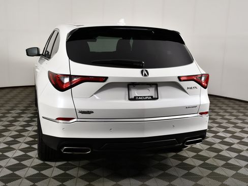 Certified 2024 Acura MDX w/ Technology Package AWD/4WD image 7
