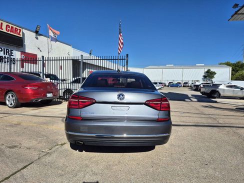 Used 2016 Volkswagen Passat 1.8T SE image 8