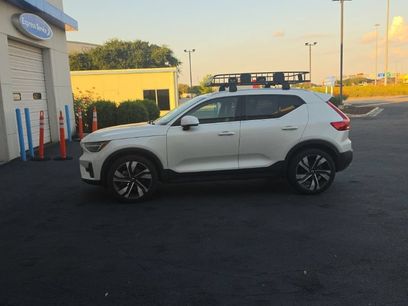 Used 2023 Volvo XC40 B5 Ultimate w/ Protection Package Premier