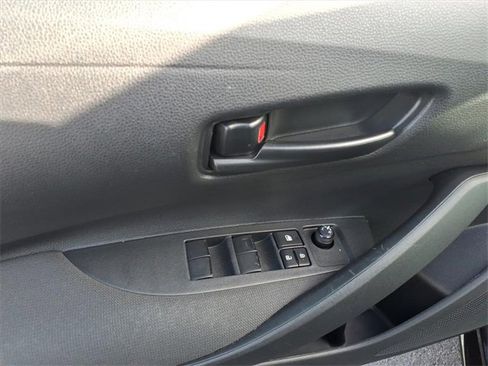 Used 2023 Toyota Corolla LE image 13