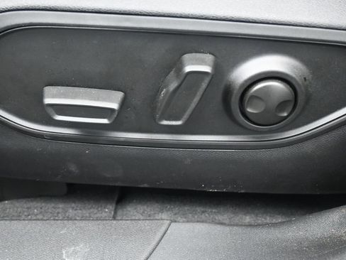 New 2026 Jeep Cherokee Limited image 33