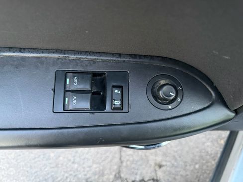 Used 2012 Dodge Challenger R/T image 16