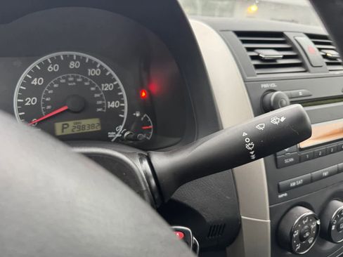 Used 2009 Toyota Corolla S image 16