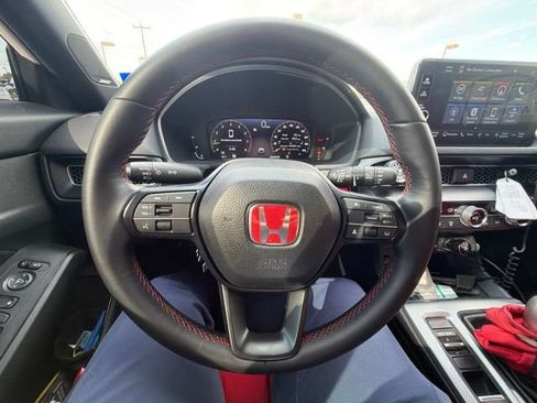 Used 2025 Honda Civic Type R image 12