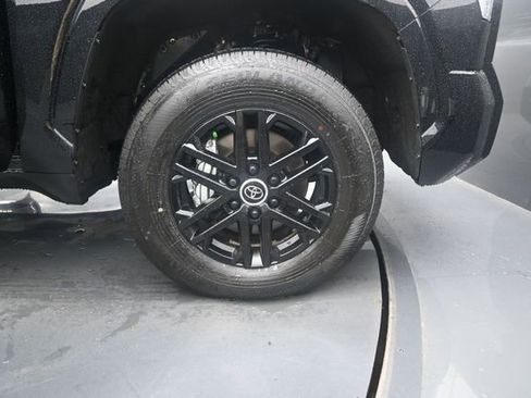 Used 2026 Toyota Tundra SR AWD/4WD image 16