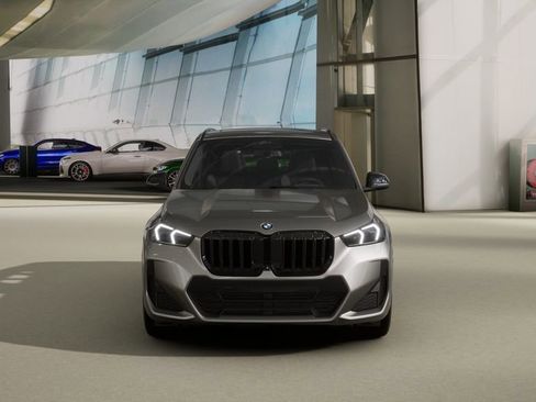 Used 2026 BMW X1 xDrive28i w/ Technology Package image 32