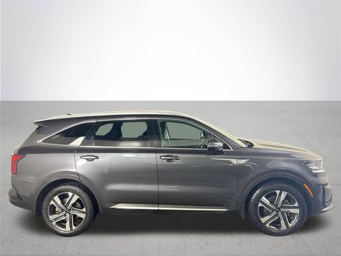 Certified 2023 Kia Sorento EX image 6