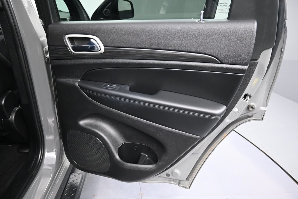 Used 2022 Jeep Grand Cherokee Laredo X AWD/4WD image 21