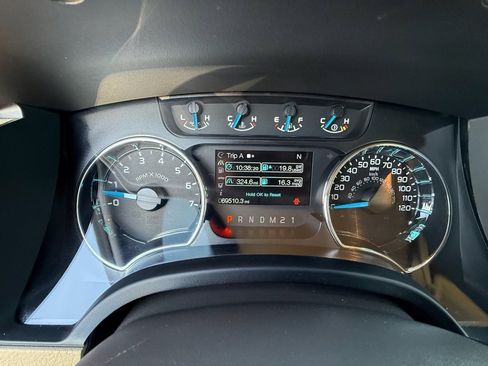 Used 2014 Ford F150 XLT w/ Equipment Group 302A Luxury image 17