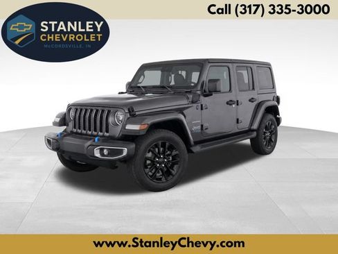 Used 2022 Jeep Wrangler Unlimited Sahara w/ Cold Weather Group AWD/4WD image 1