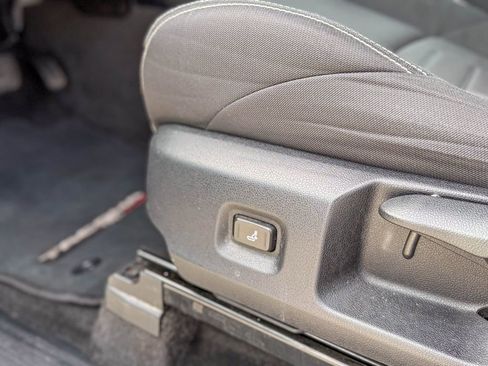 Used 2024 Toyota Tacoma TRD Off-Road image 18