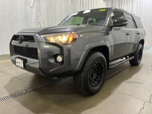 Certified 2018 Toyota 4Runner SR5 Premium AWD/4WD image 26