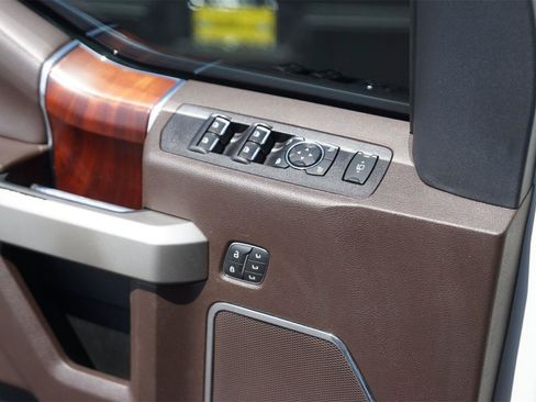 Used 2022 Ford F250 King Ranch w/ Tremor Off-Road Package AWD/4WD image 30