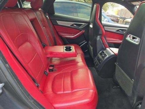 Used 2021 Jaguar F-PACE R-Dynamic S image 9