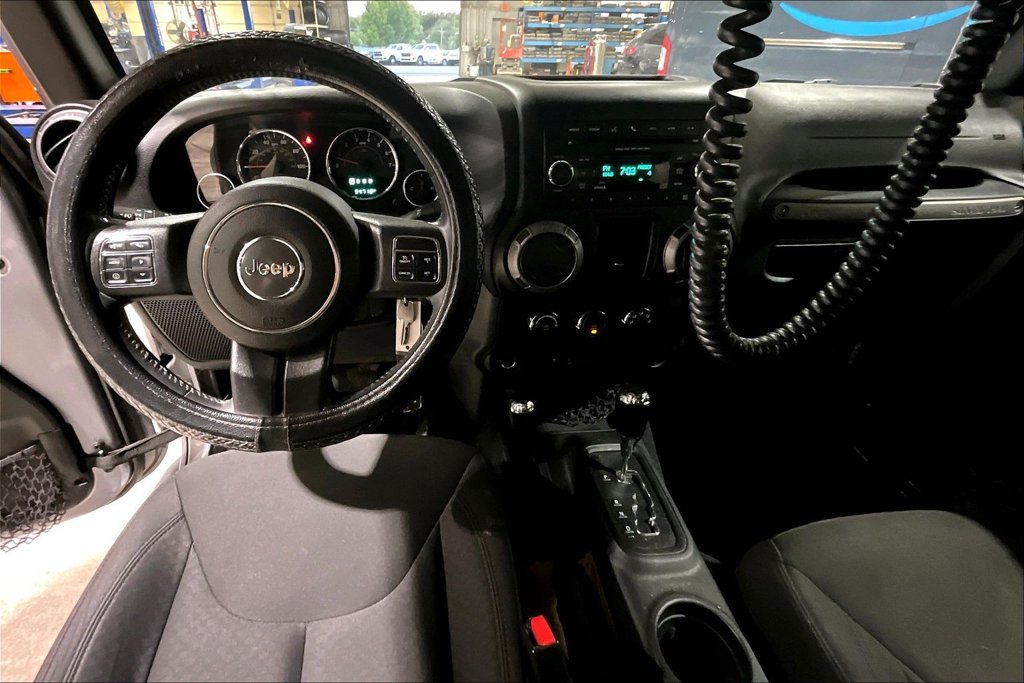 Used 2017 Jeep Wrangler Sport w/ Quick Order Package 24S AWD/4WD image 14