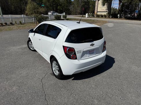 Used 2014 Chevrolet Sonic LT image 4