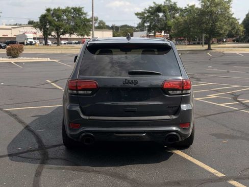 Used 2018 Jeep Grand Cherokee SRT w/ Trailer Tow Group IV AWD/4WD image 6