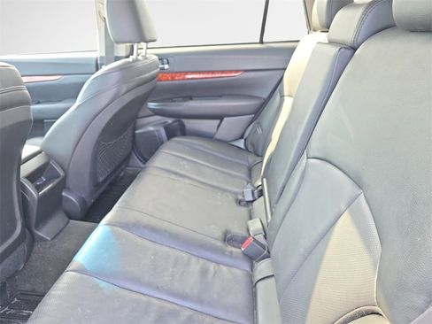 Used 2012 Subaru Outback 2.5i Limited image 24