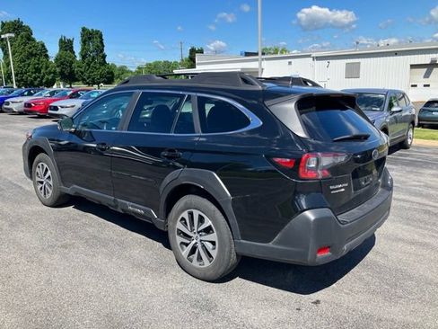 Used 2024 Subaru Outback Premium AWD/4WD image 6