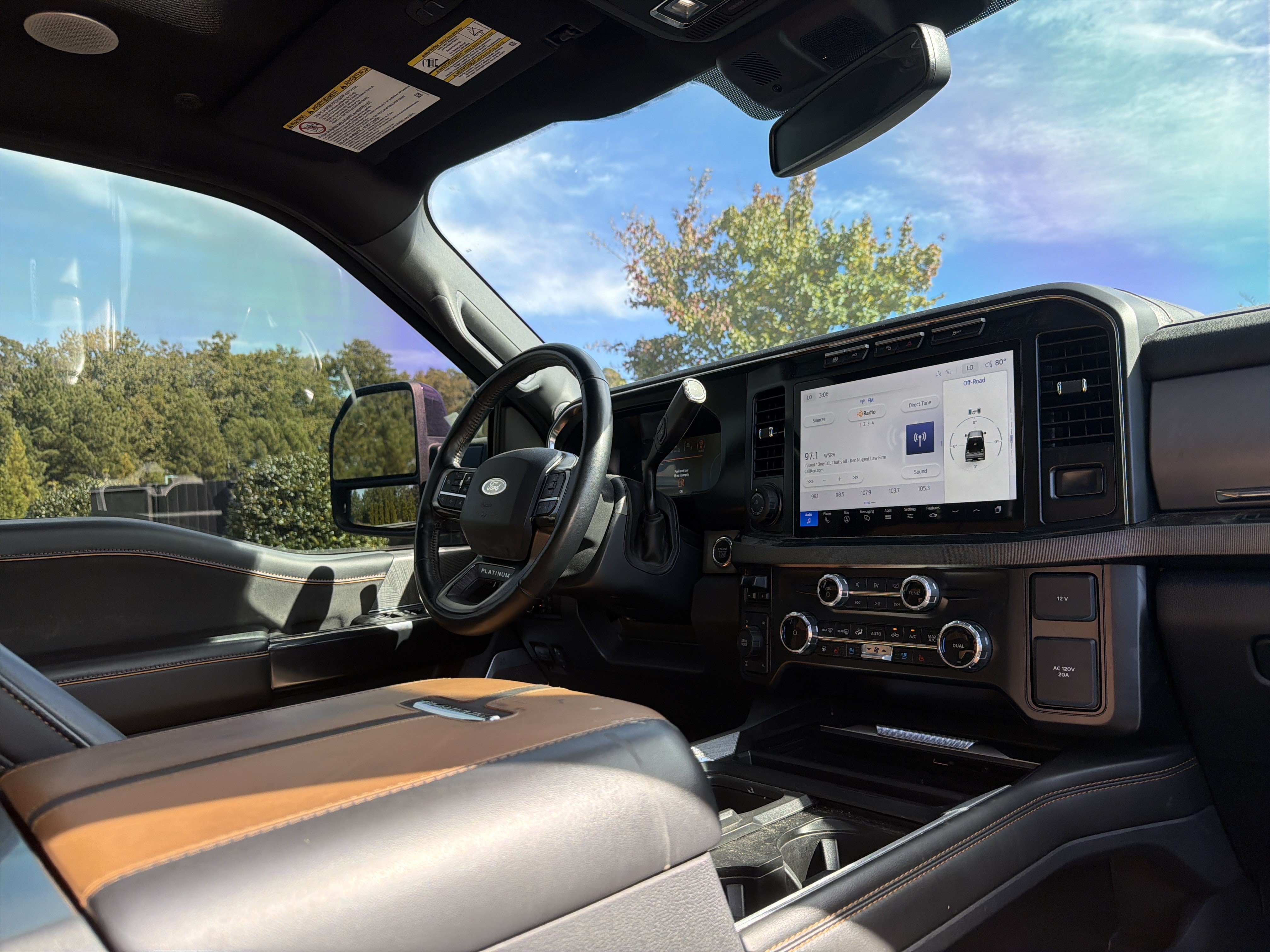 Used 2024 Ford F250 Platinum AWD/4WD image 17