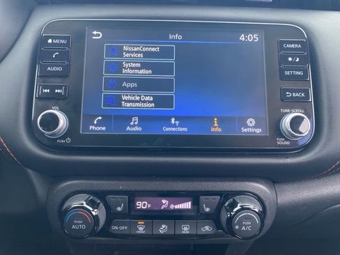 Used 2023 Nissan Kicks SR w/ SR Premium Package image 40